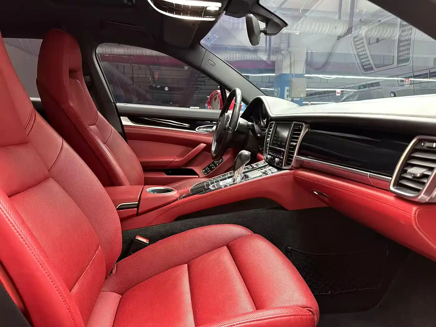 Porsche Panamera 2014 Panamera Executive 3.0T фото 7