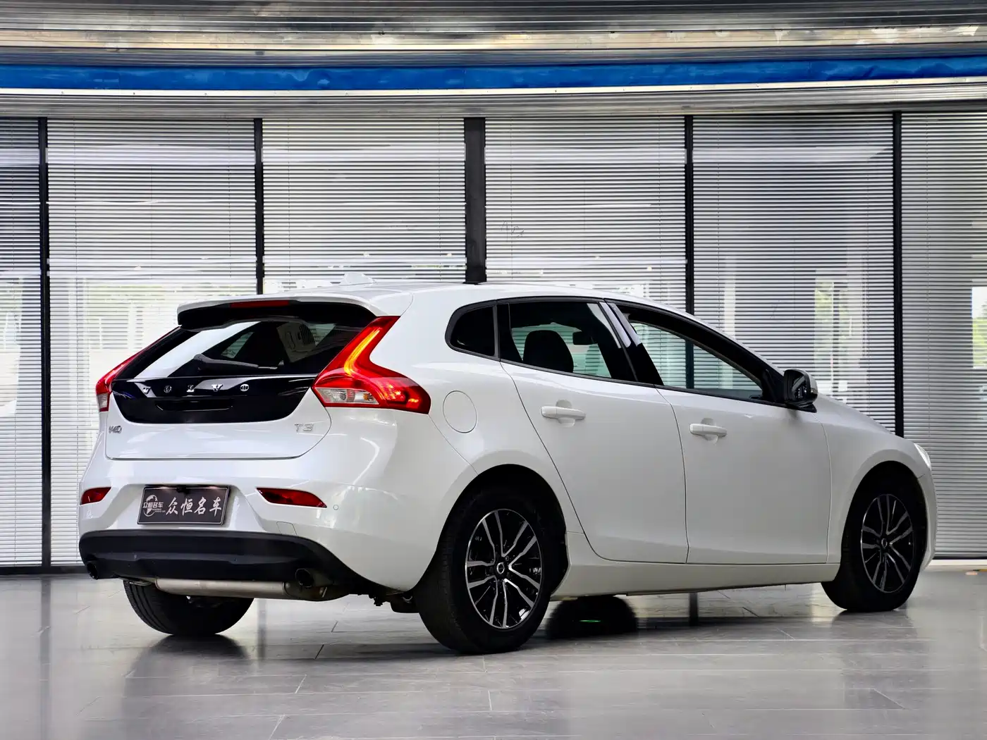 Volvo V40 2019 2018 T3 Inscription Edition