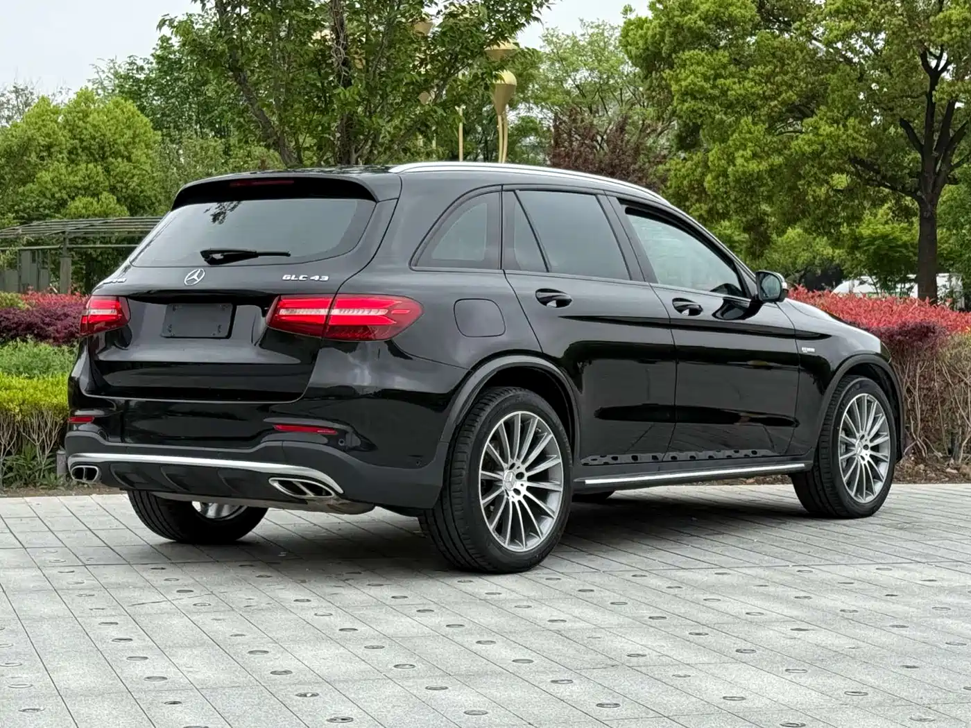 Mercedes-Benz GLC AMG 2017 AMG GLC 43 4MATIC фото 2