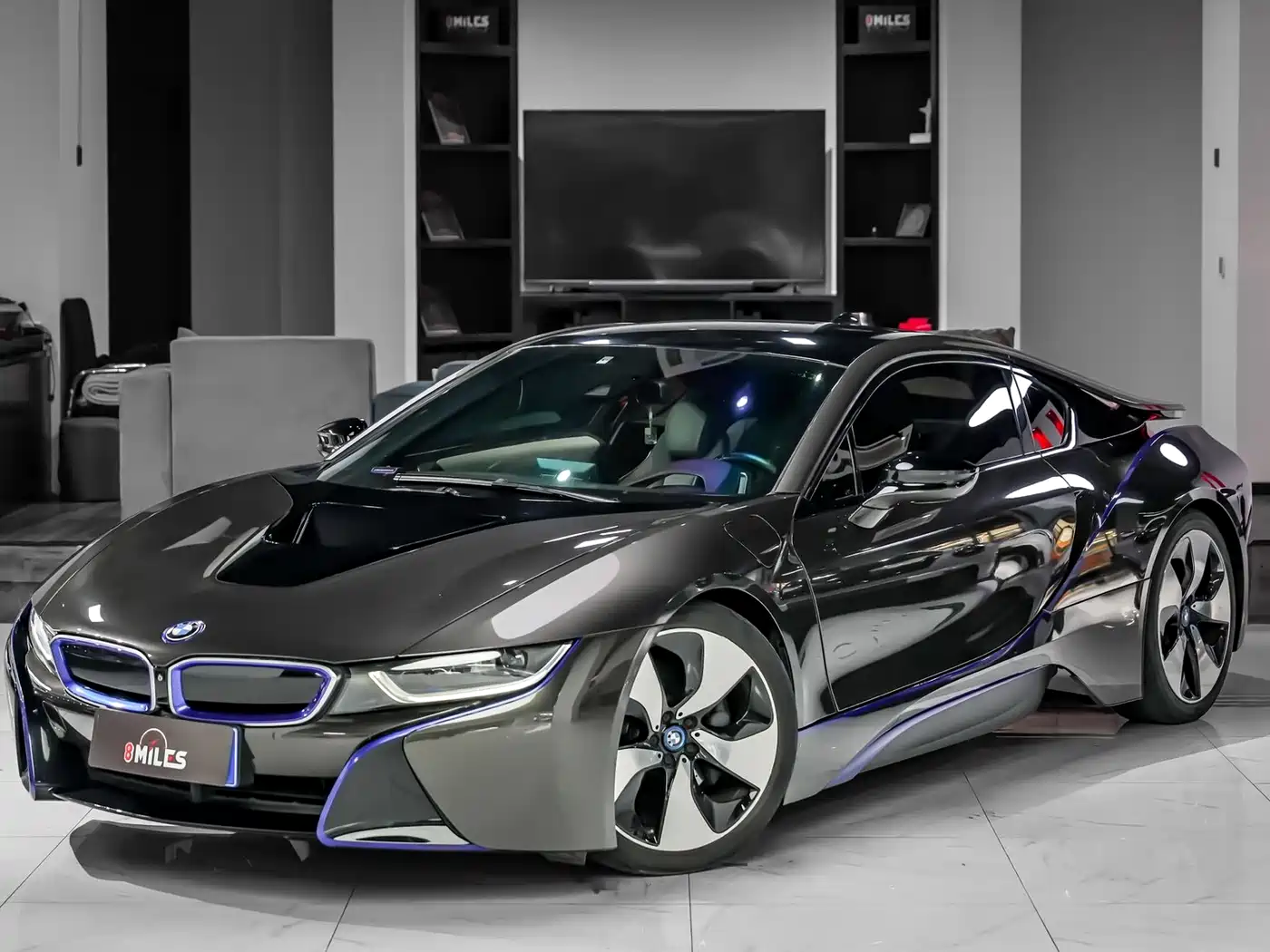 BMW I8