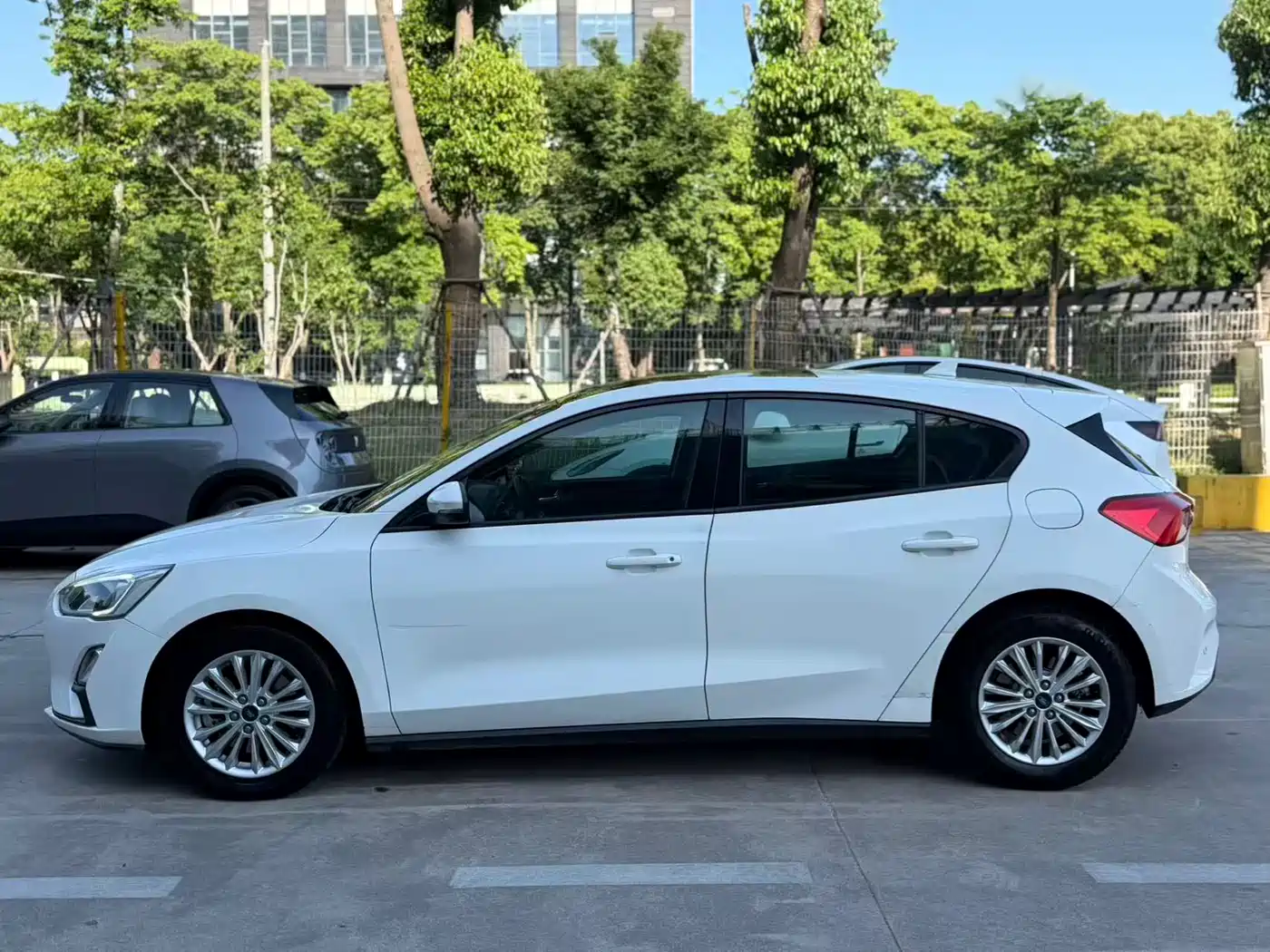 Фото 5 - Ford Focus