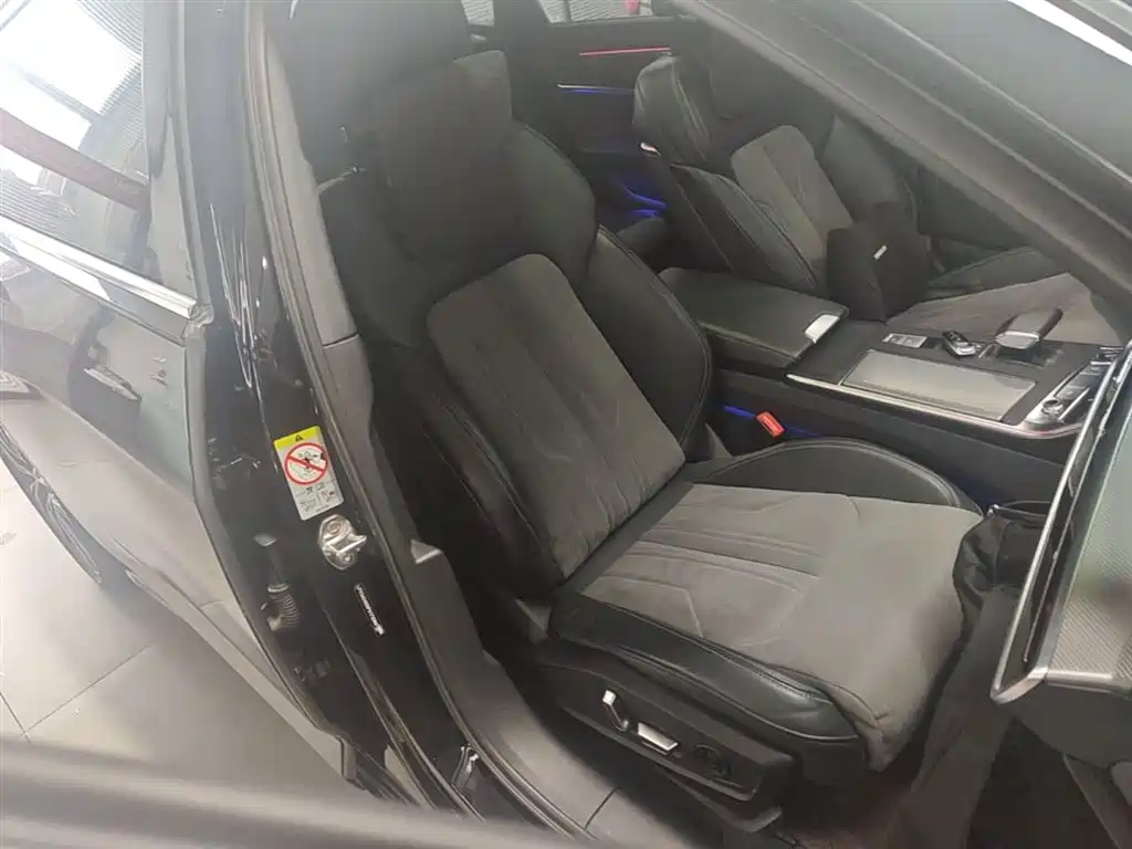 Audi A6L 2024 45 TFSI Premium Dynamic фото 25