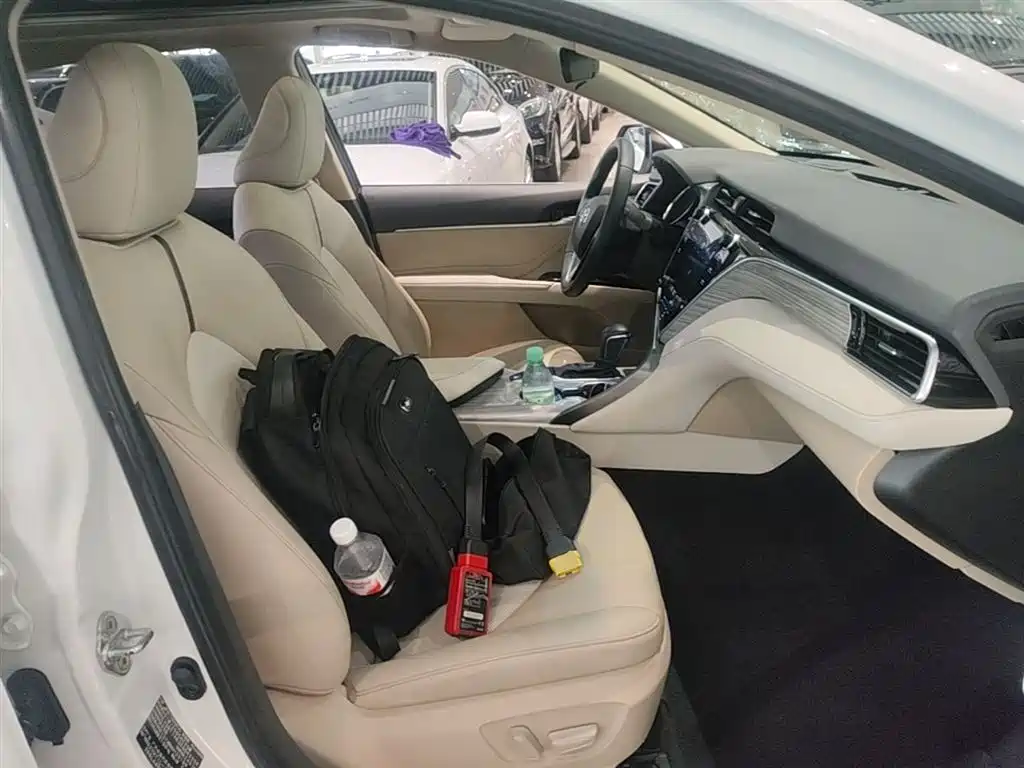 Toyota Camry 2019 Hybrid 2.5HG Luxury Edition China VI фото 25