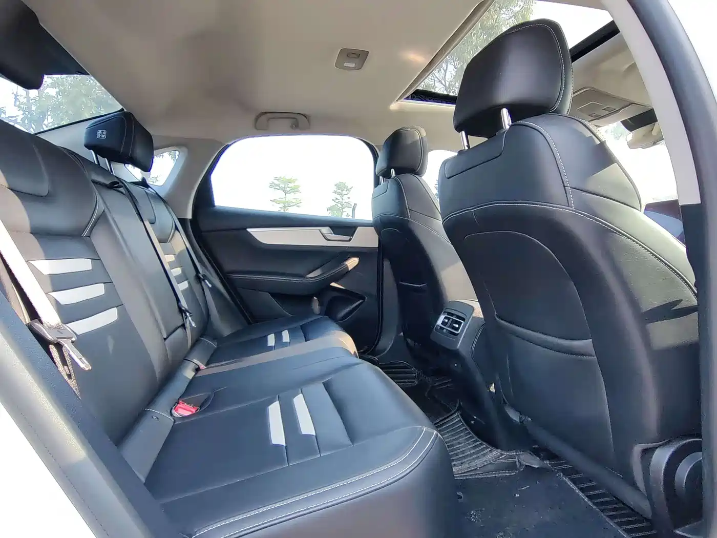 BYD Qin Pro 2019 Super Edition 1.5TI Automatic Smart Connected Feng Xiang Type China VI фото 13