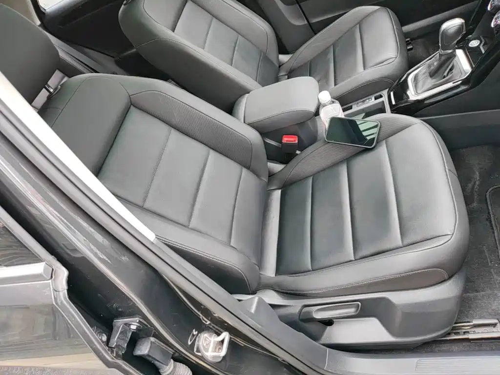 Photo 25 - Volkswagen T-ROC
