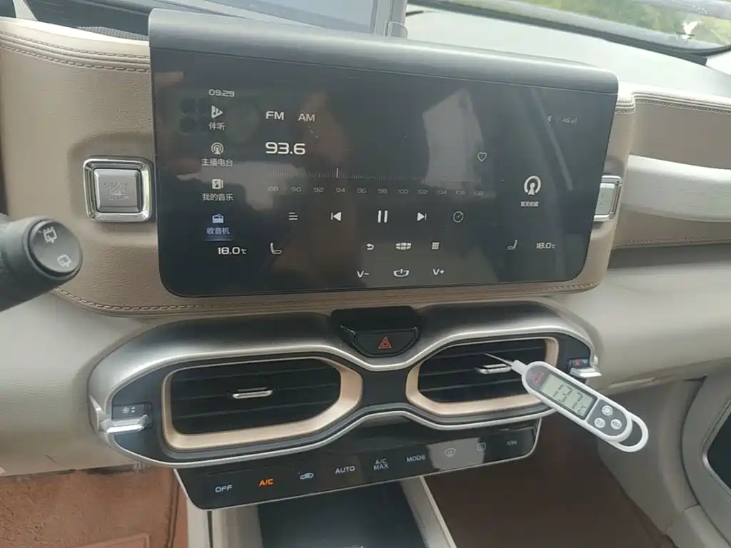 Geely ICON 2021 2020 1.5TD i9 BSG