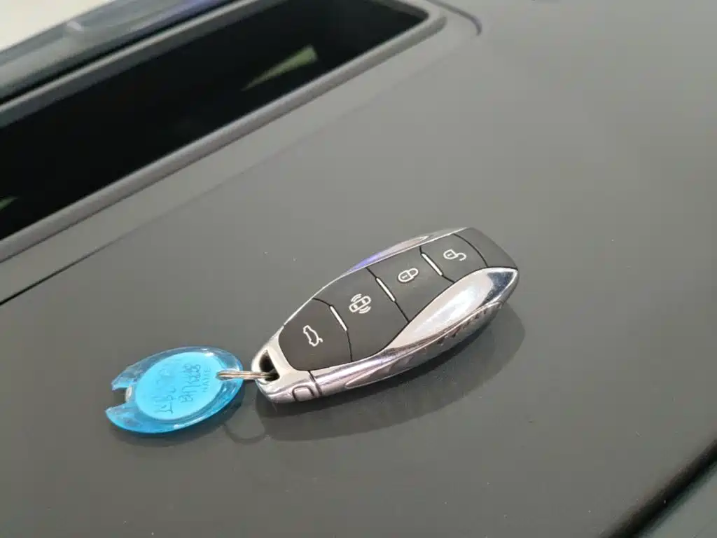 Hongqi EH7 2025 2025 640 AWD Smart Selection Edition