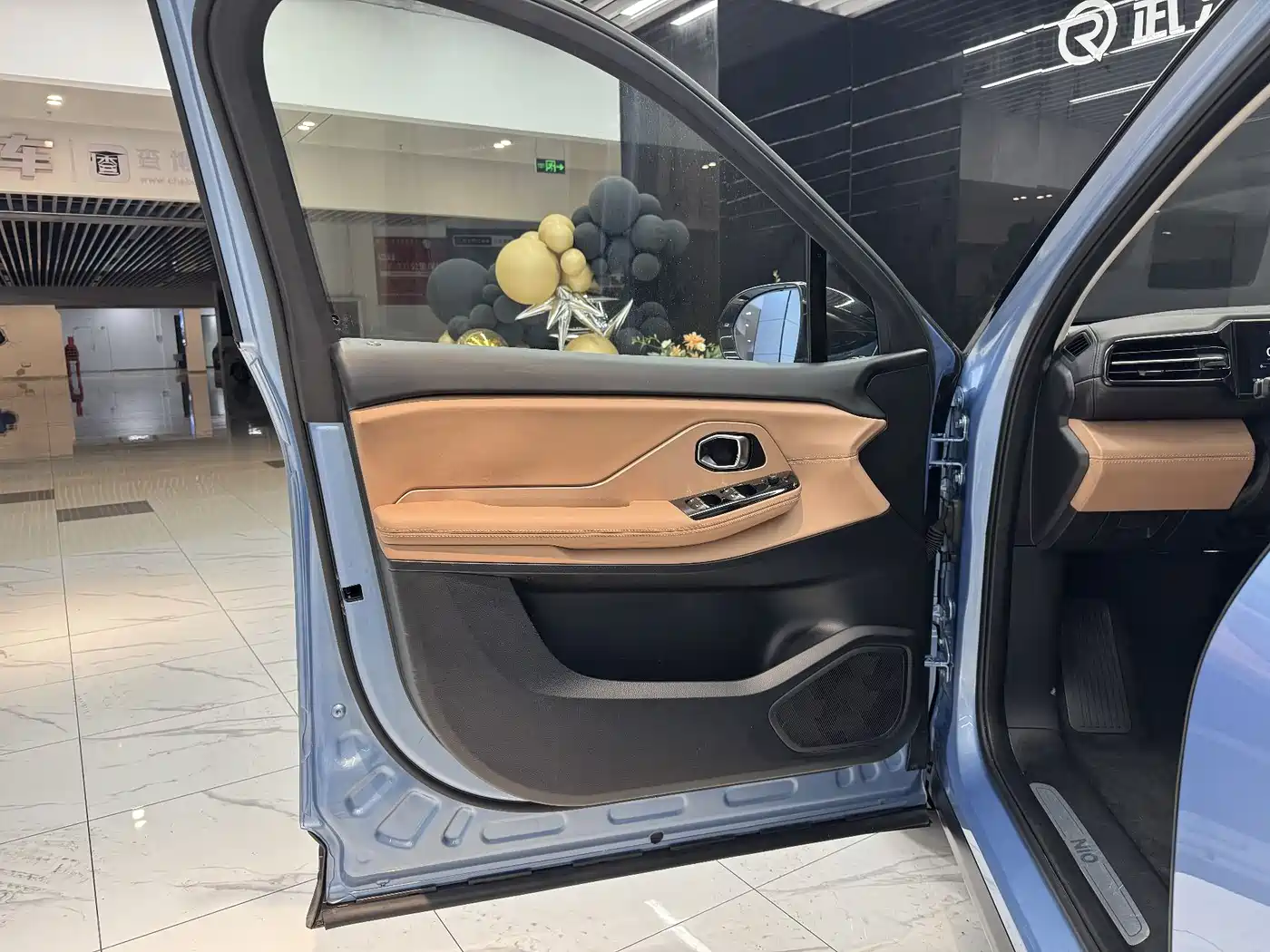 NIO ES8 2018 2018 Founder Edition