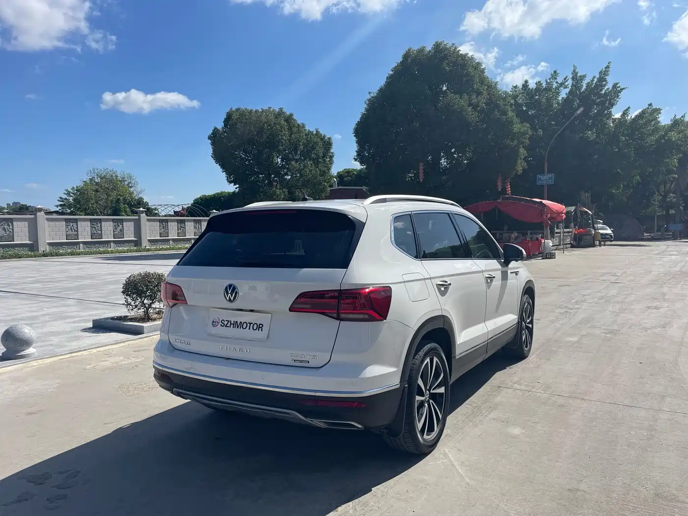 Volkswagen Tharu 2022 330TSI AWD Luxury Edition фото 7