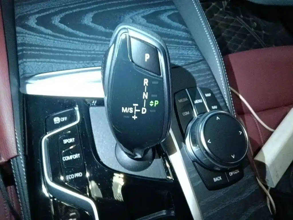 Фото 15 - BMW 5 Series