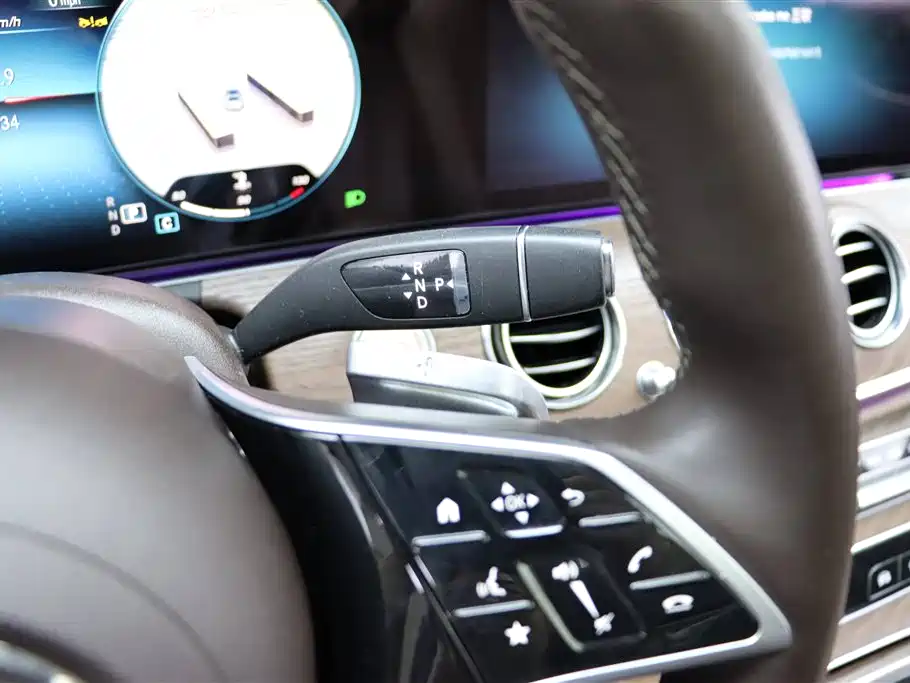 Mercedes-Benz E-Class 2023 Facelift E 260 L фото 8
