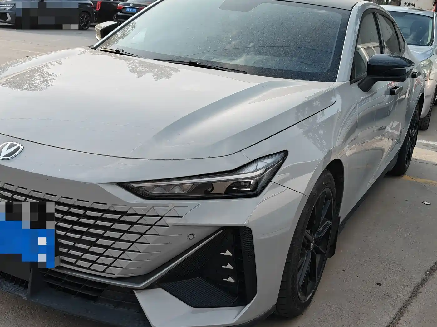CHANGAN UNI-V