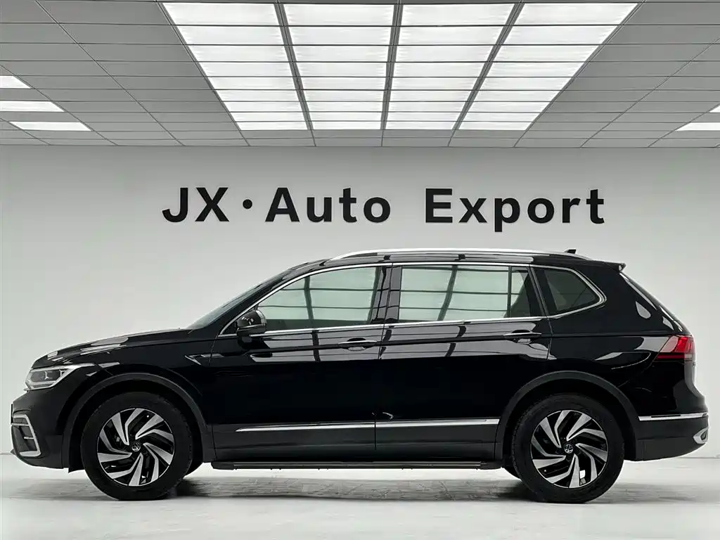 Volkswagen Tiguan L 2023 280TSI 2WD Trend Limited Edition фото 7