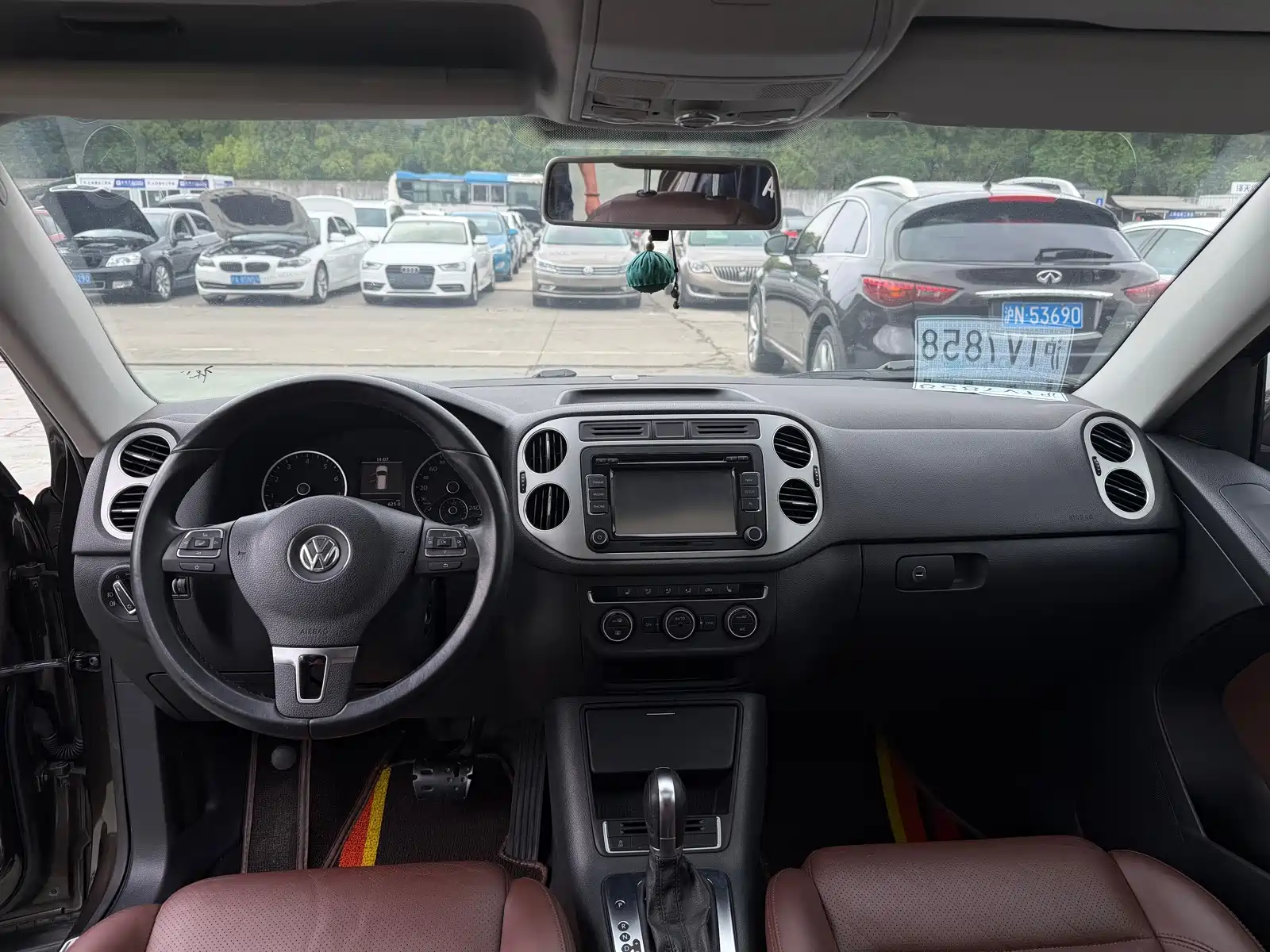 Фото 11 - Volkswagen Tiguan