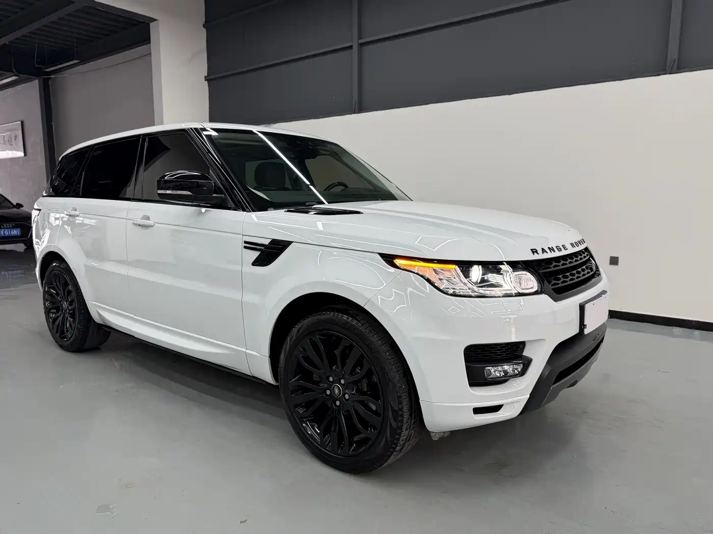 Land Rover Range Rover Sport 2017 3.0 SC V6 HSE DYNAMIC фото 3