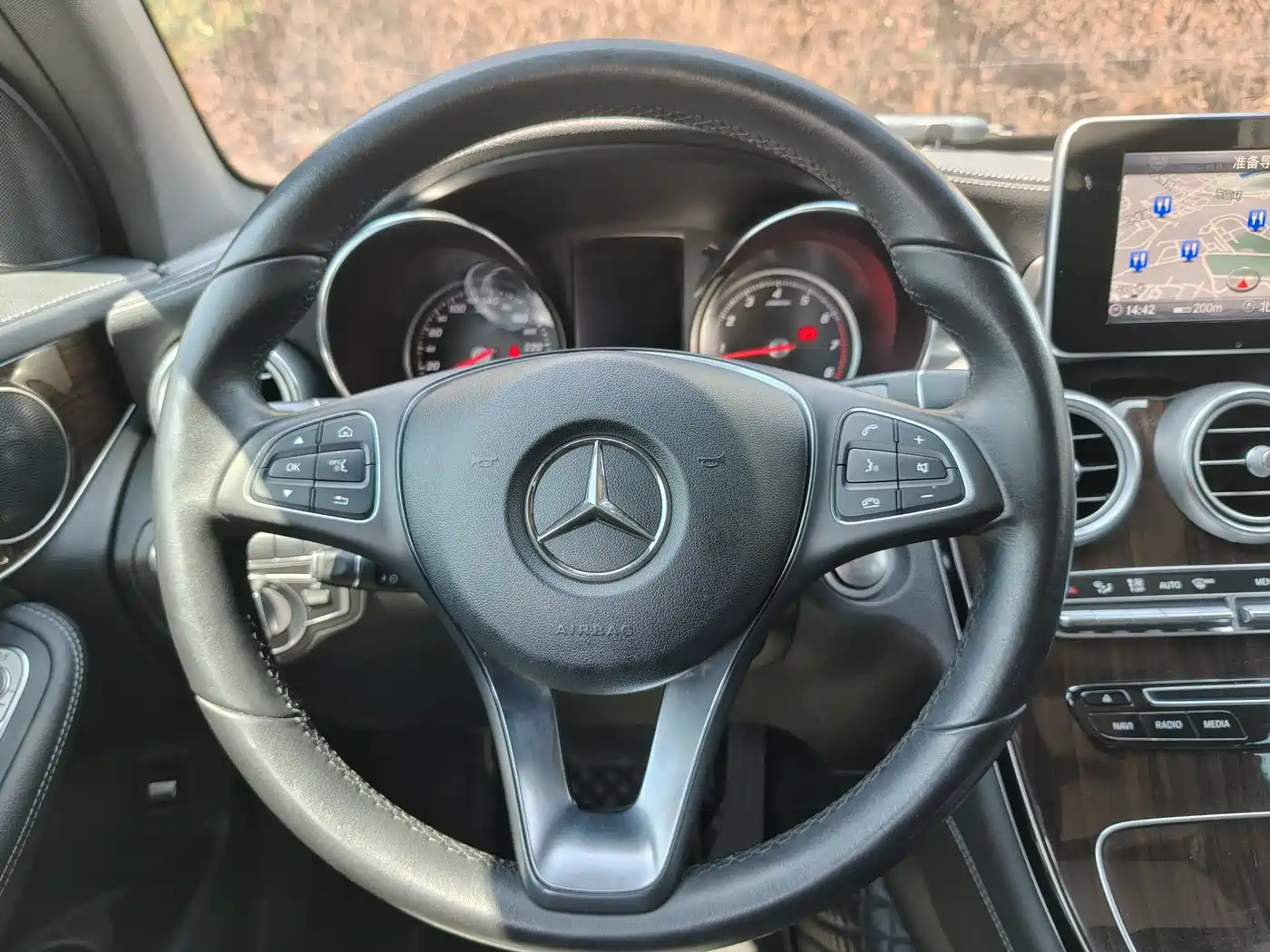 Mercedes-Benz GLC 2017 GLC 260 4MATIC Luxury фото 7