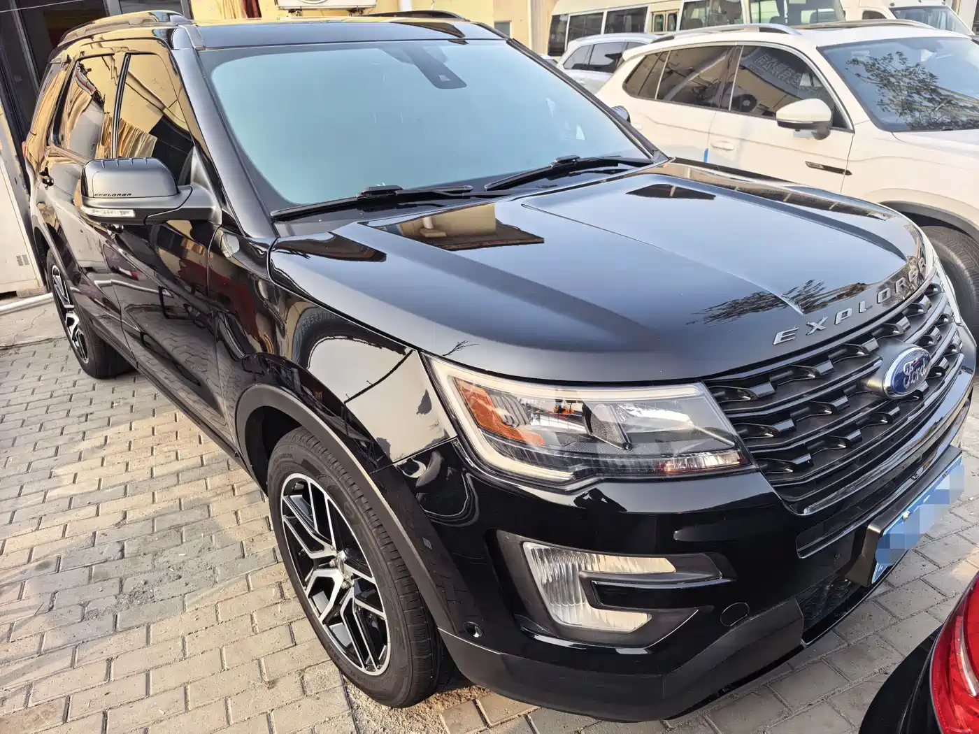 FORD EXPLORER