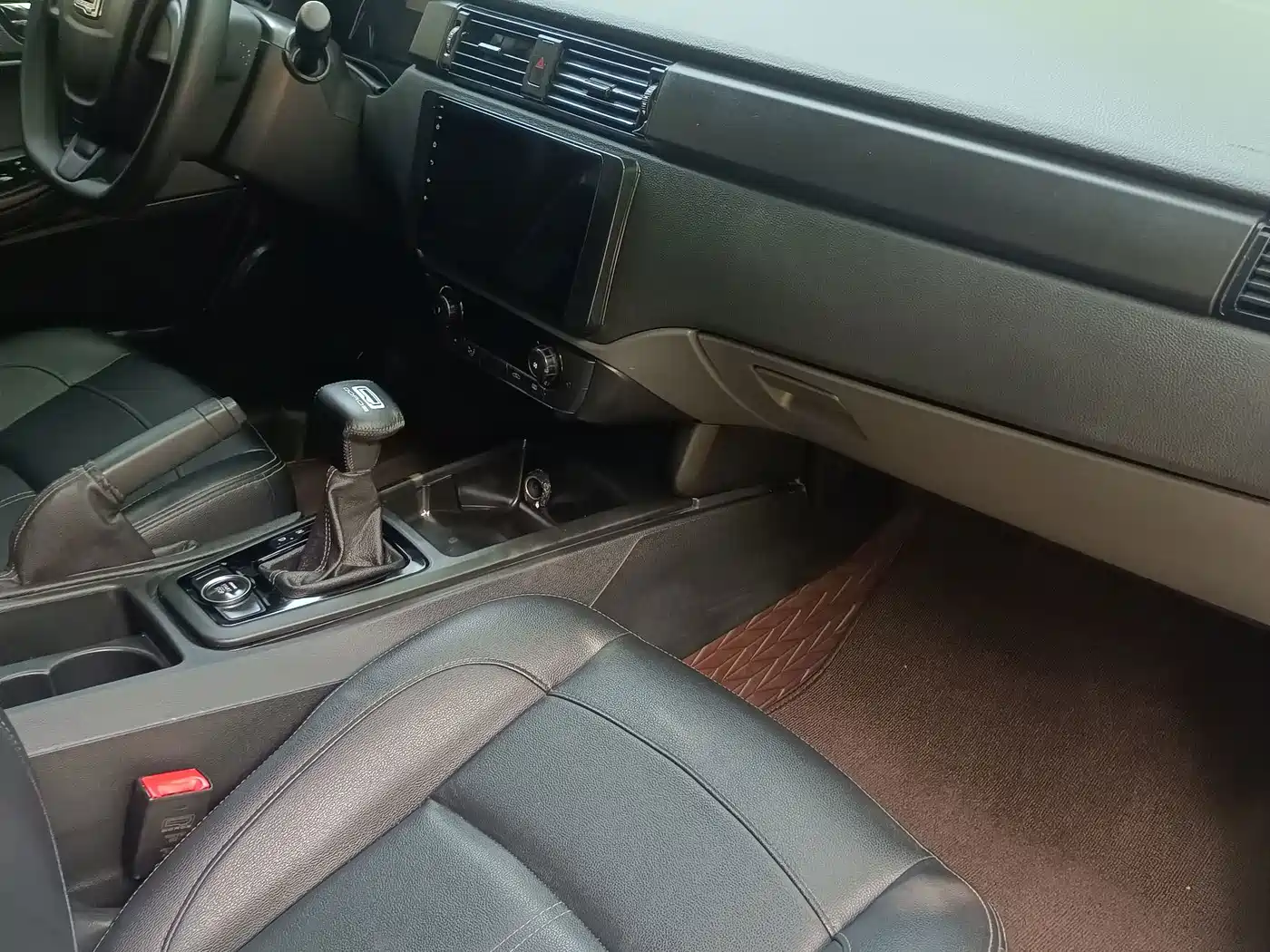Qoros 3 2019 2018 Sedan 1.6L Auto Leading