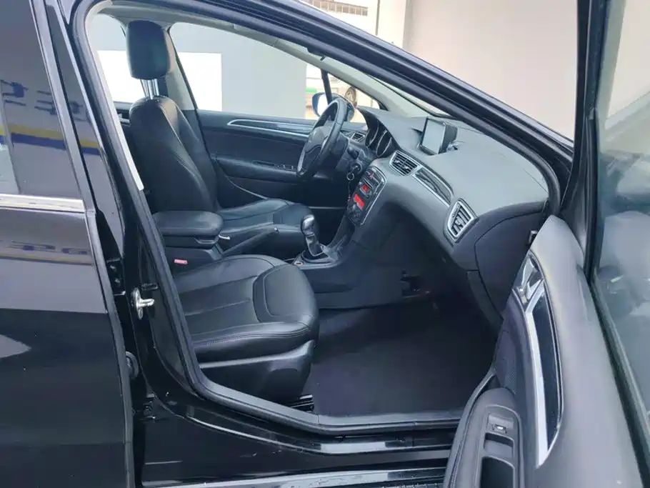 Peugeot 308 2014 2013 Model 1.6L Manual Trend Style
