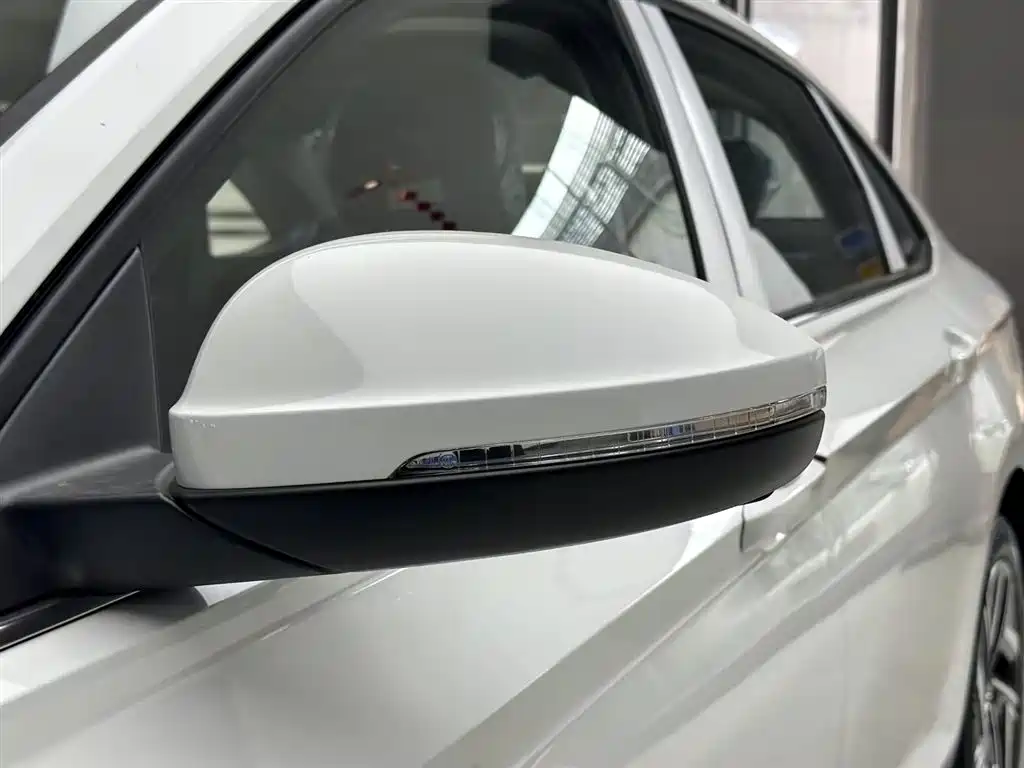 Volkswagen Sagitar 2026 Model Year Facelift 30 Million Special Edition 300TSI DSG Soaring Edition фото 11