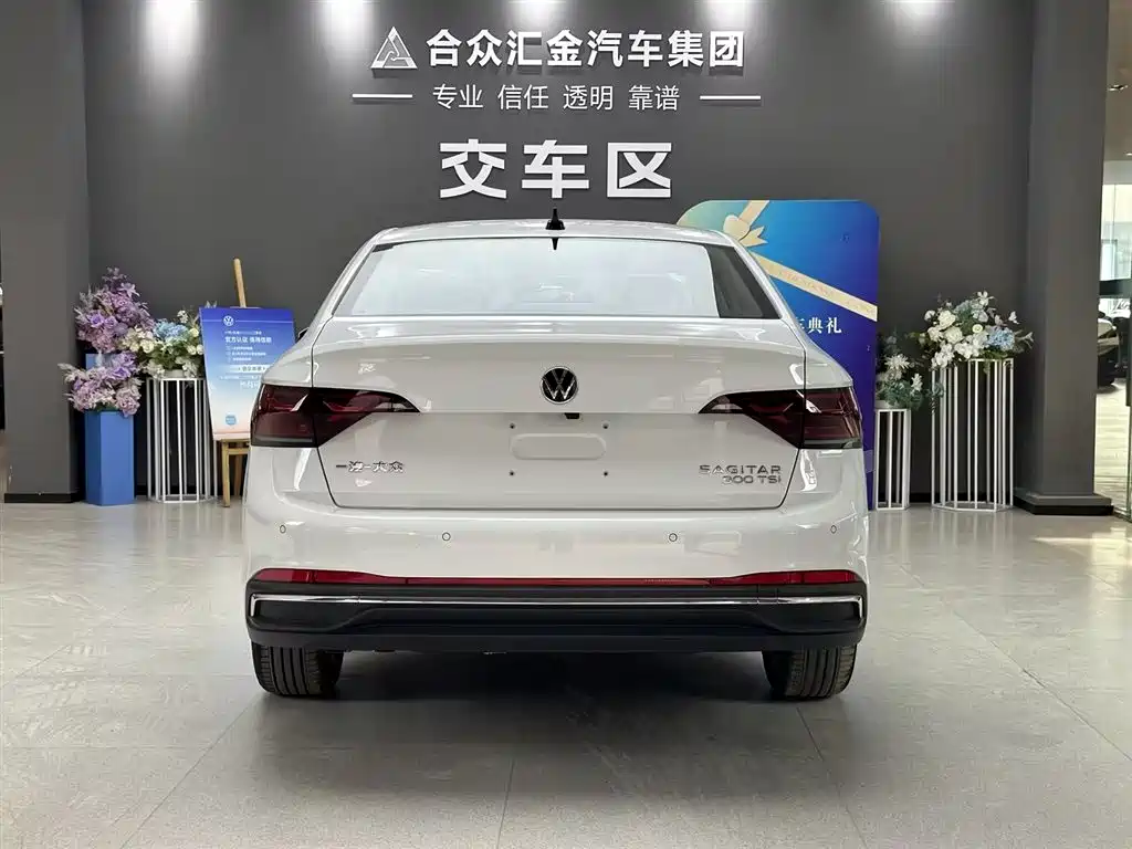Volkswagen Sagitar 2026 Model Year Facelift 30 Million Special Edition 300TSI DSG Soaring Edition фото 4