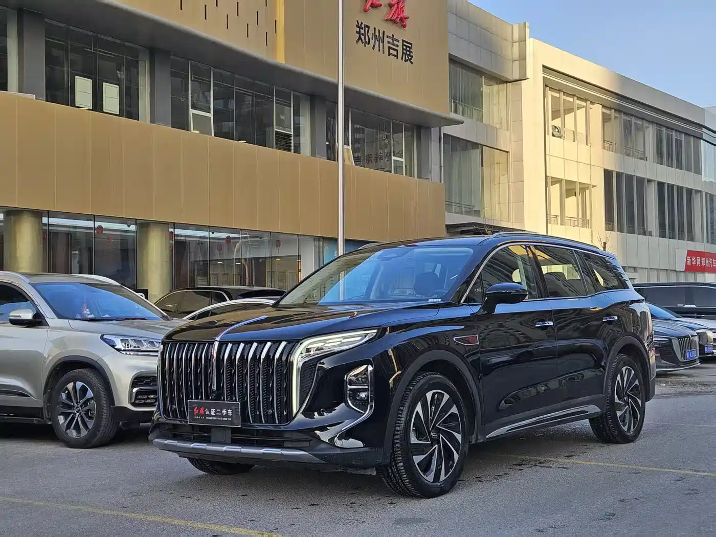 Hongqi HS7 PHEV 2024 2.0T PHEV 4WD Flagship Edition 6-seater