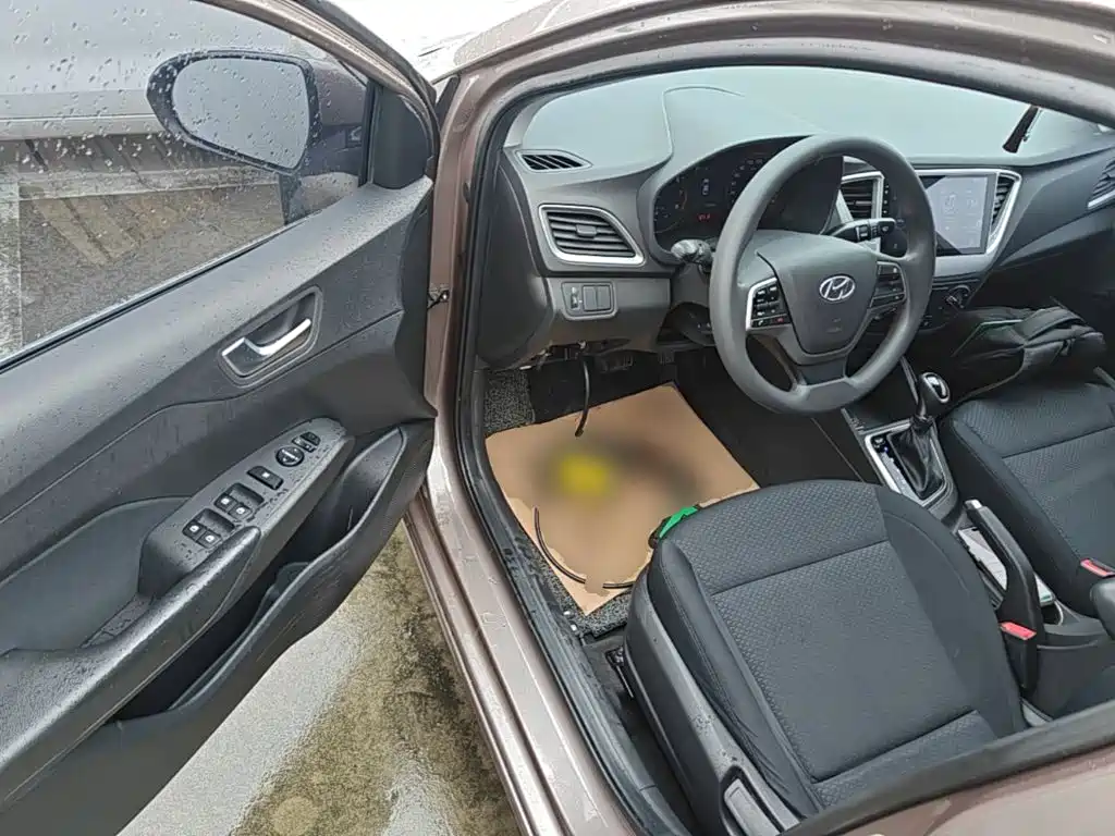 Фото 16 - Hyundai Verna