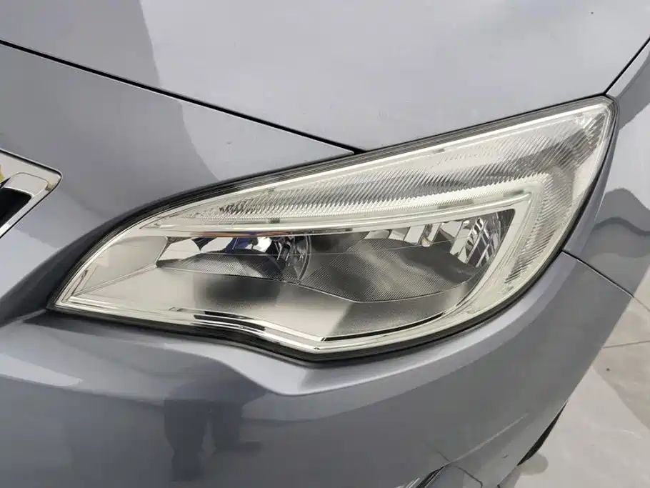 Buick Excelle 2012 2010 XT 1.6L Automatic Fashion