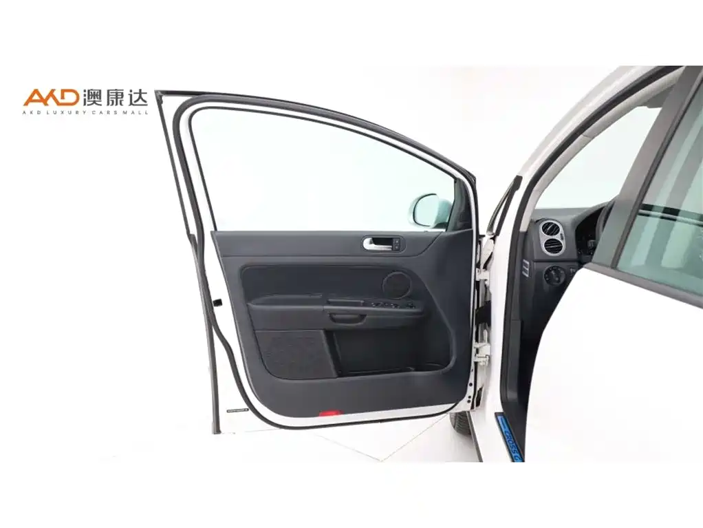 Volkswagen Golf 2011 1.4TSI Auto Comfort фото 10