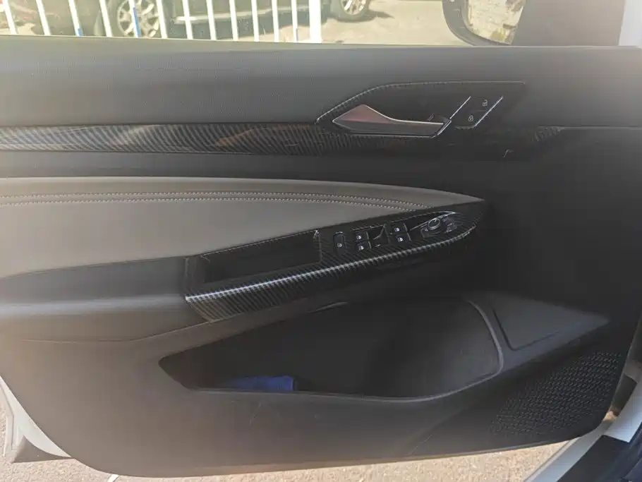 Фото 7 - Volkswagen Golf