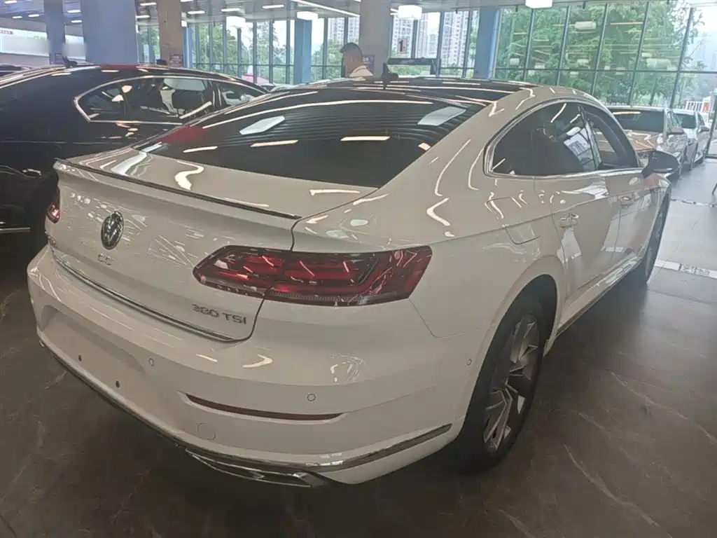 Volkswagen FAW-Volkswagen CC 2021 380TSI Eye-catching Edition фото 6