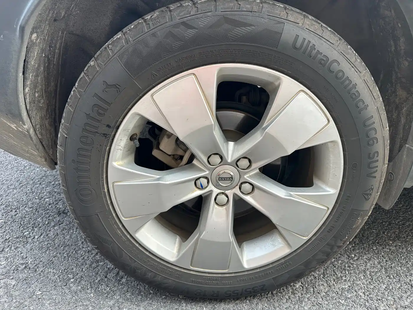 Фото 15 - Volvo XC40