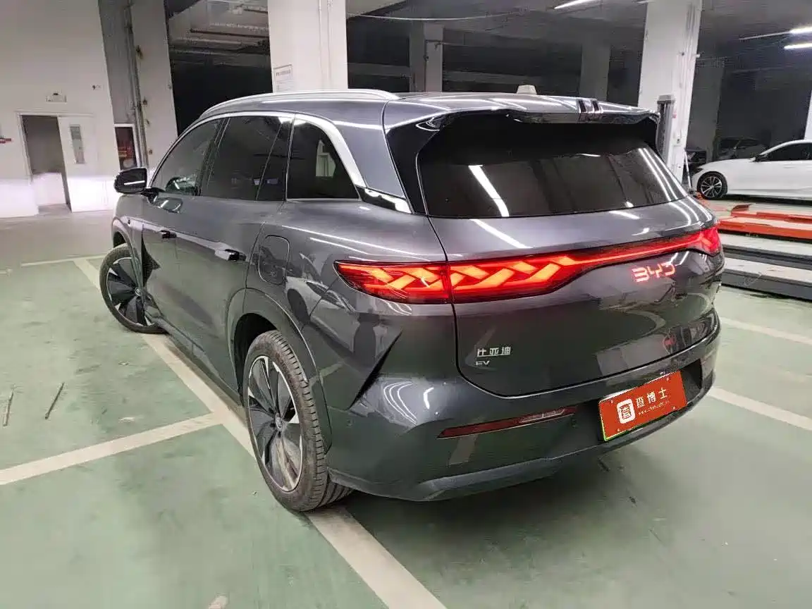 BYD TANG L
