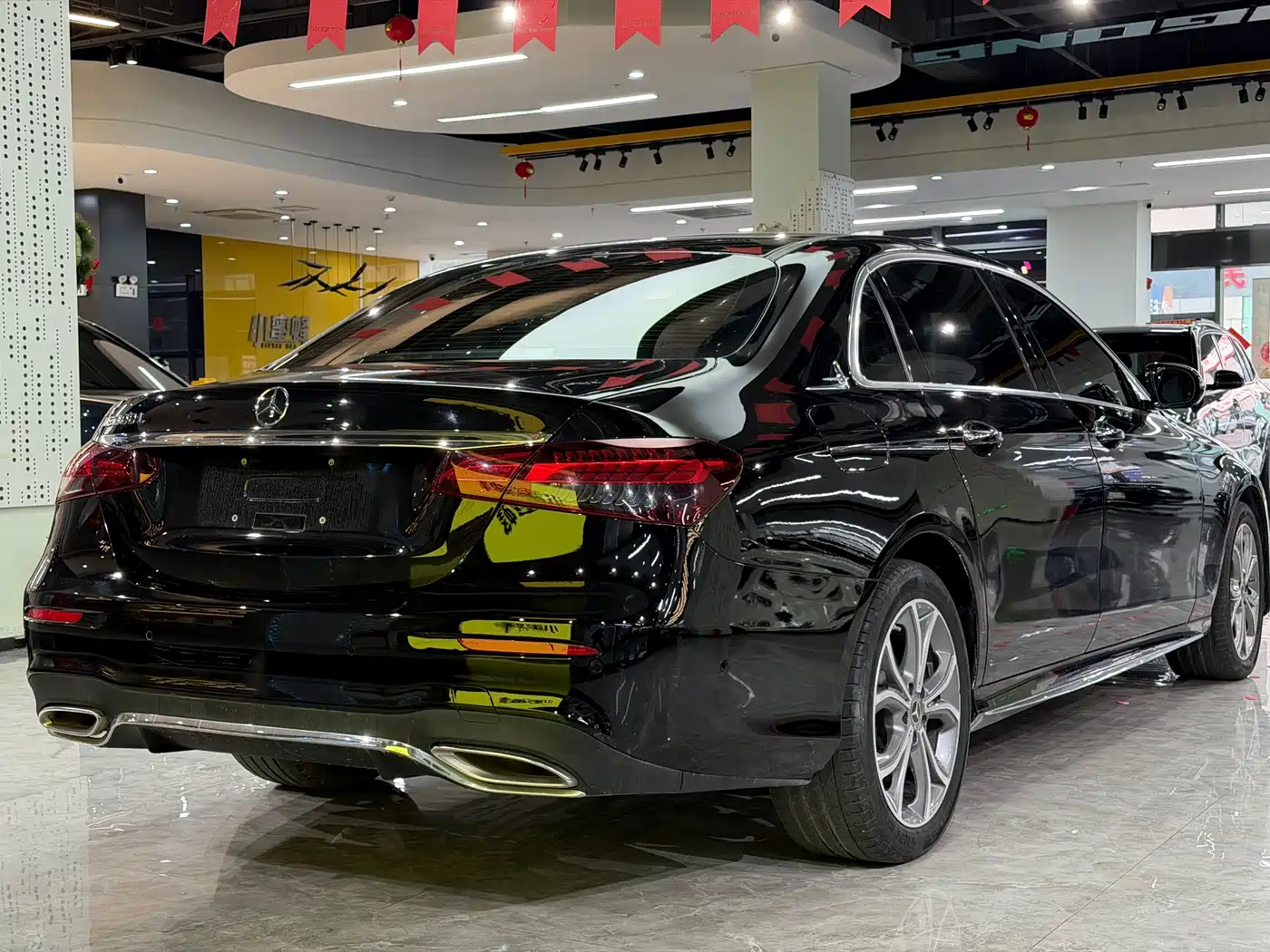 MERCEDES-BENZ E CLASS