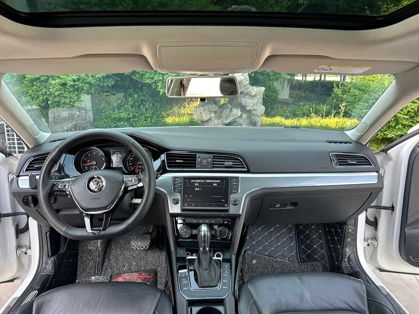 Volkswagen Lamando 2017 280TSI DSG Comfort Edition фото 12