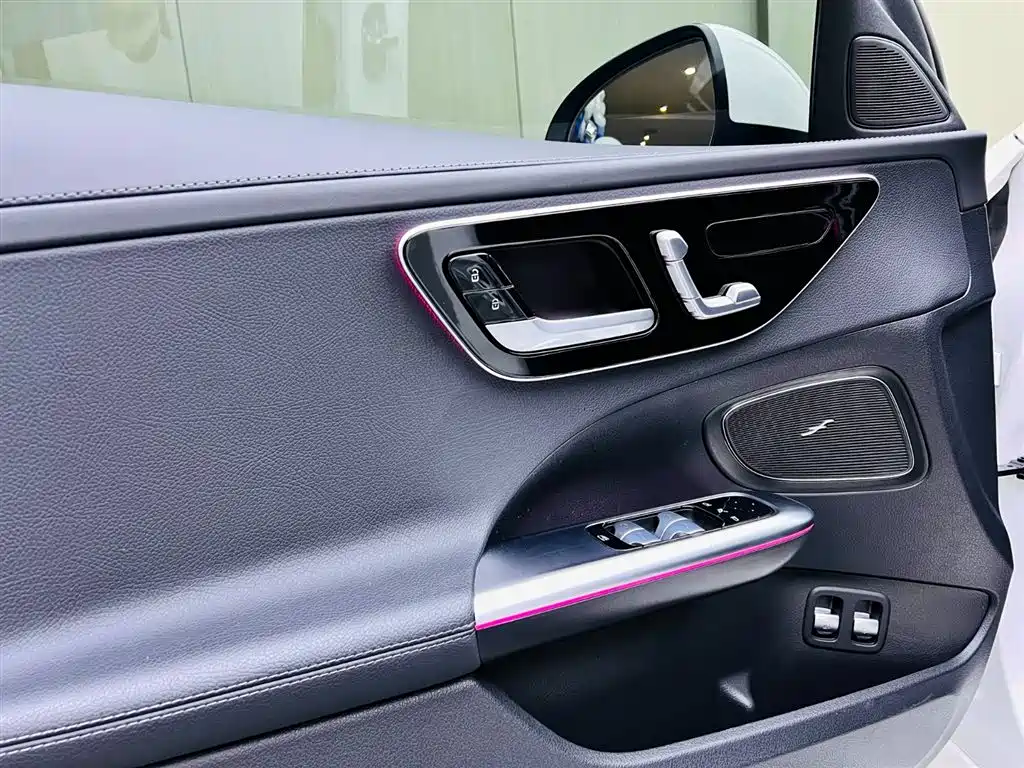 Mercedes-Benz C-Class New Energy 2024 Second Facelift C 350 eL фото 11