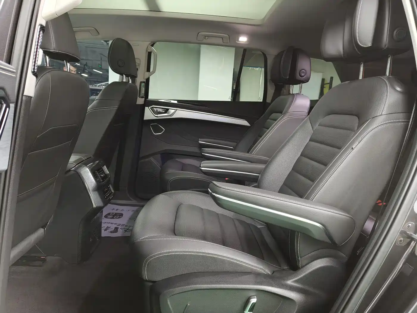 Volkswagen Talagon 2023 380TSI 4WD Luxury Pro Edition фото 15