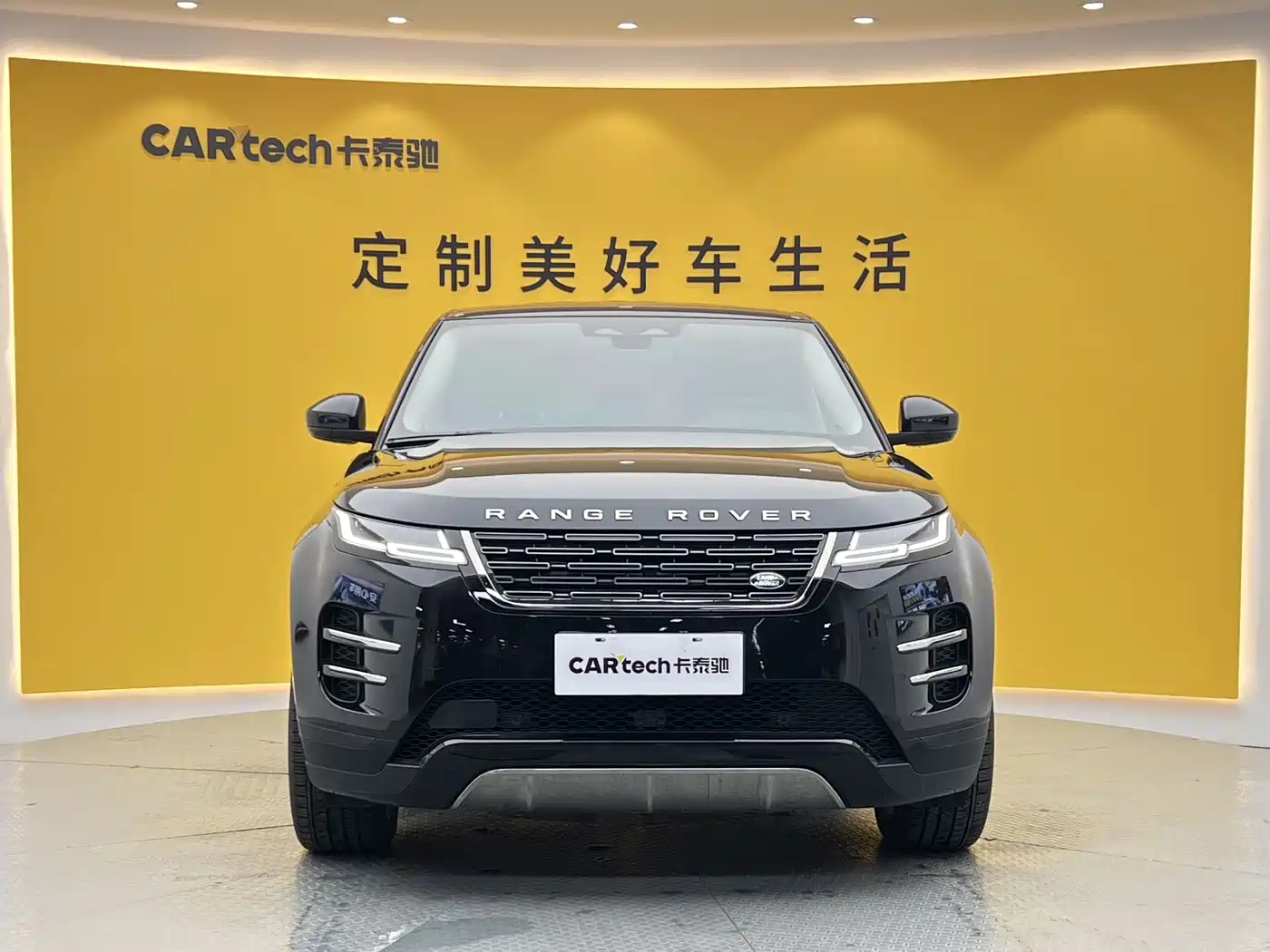 Land Rover Range Rover Evoque 2024 Range Rover Evoque L 249PS Light Master Edition фото 2