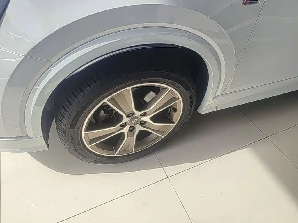 Фото 23 - Audi Q2L