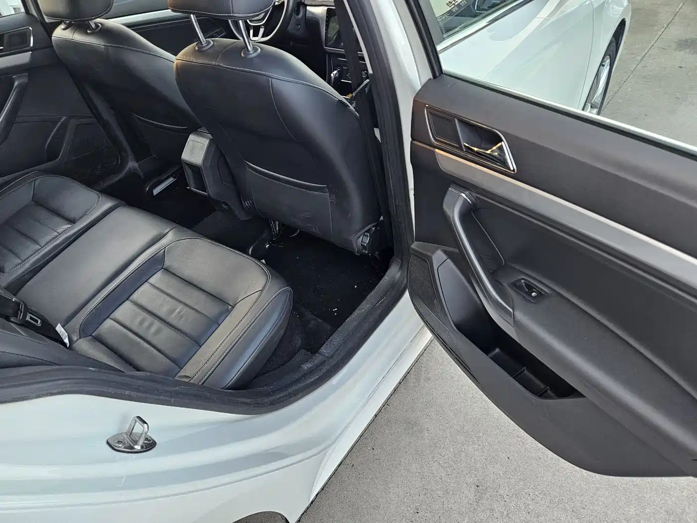 Volkswagen Lavida Tour 2017 180TSI DSG Comfort Edition фото 14