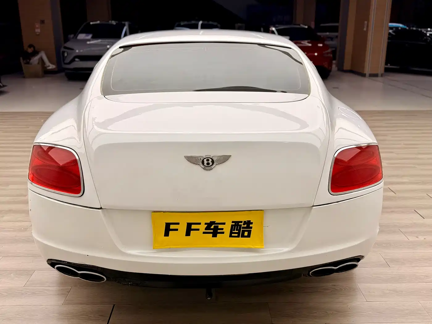 Bentley Continental фото 6