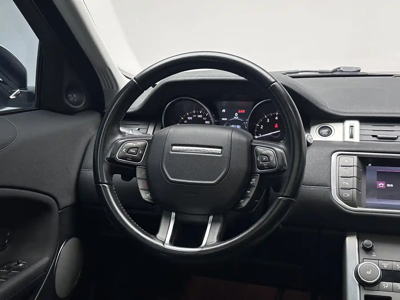 Land Rover Range Rover Evoque 2018 240PS PURE Trend фото 14