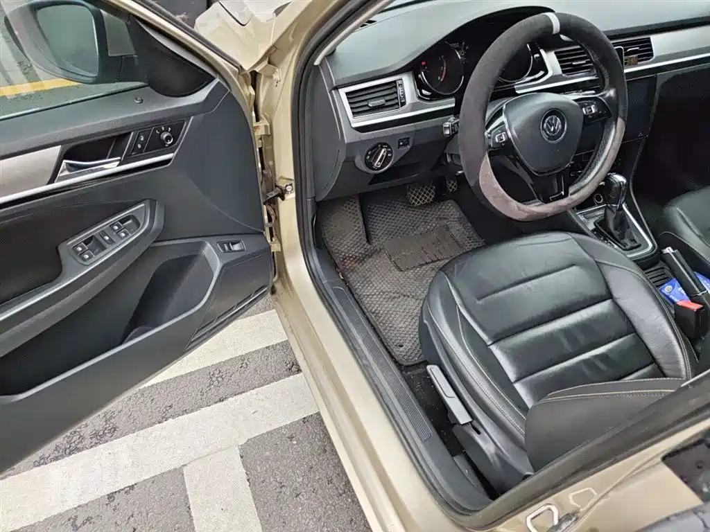 Volkswagen Bora 2018 230TSI DSG Comfort фото 14
