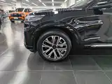 Фото 23 - Ford Explorer