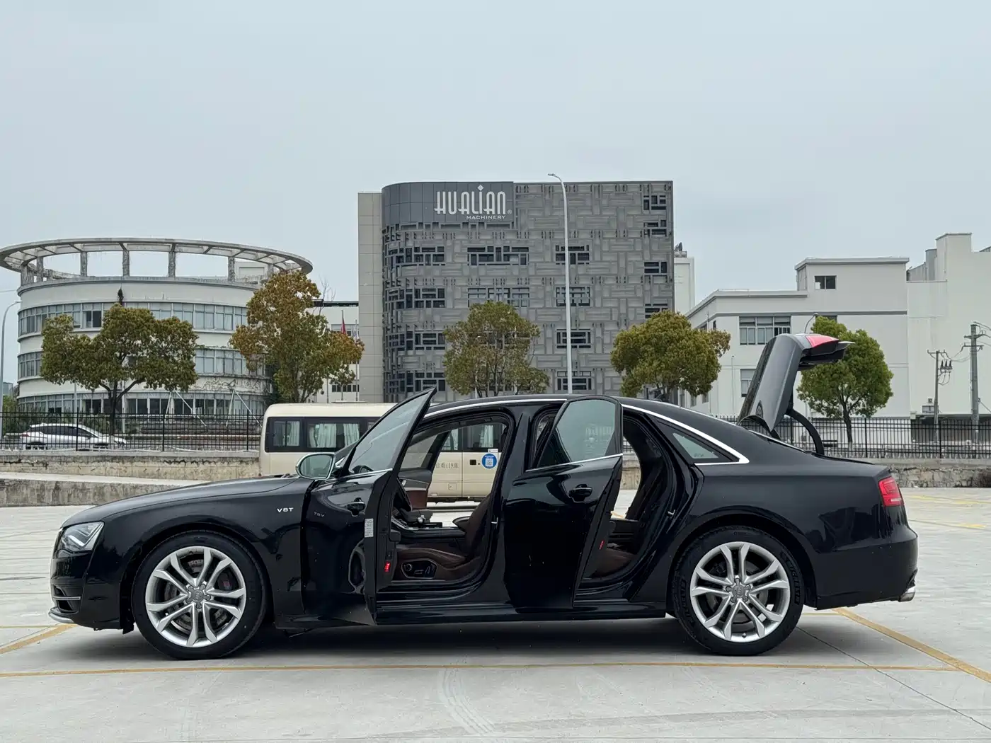 Audi S8 2013 S8 4.0TFSI quattro фото 17