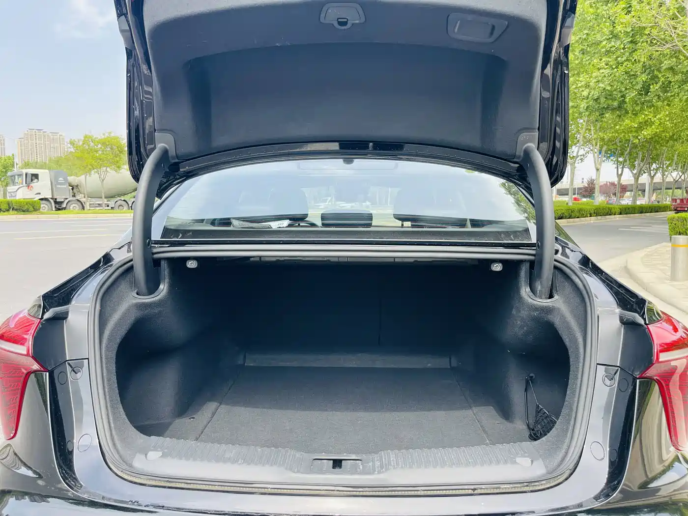 Hongqi H5 2024 1.5T DCT Smart Connect Flag Rhythm Edition фото 22