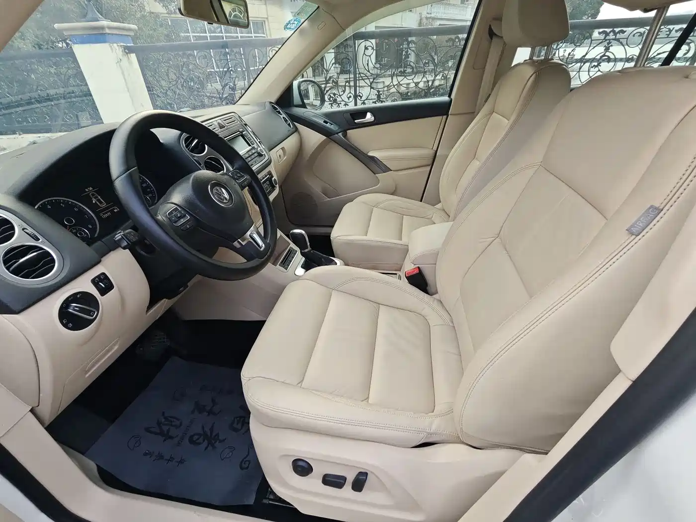 Volkswagen Tiguan 2012 1.8TSI Automatic 4WD Trend Edition фото 8