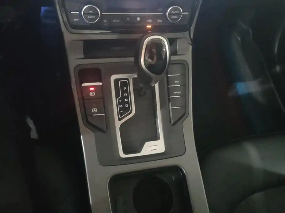 GEELY AUTOMOBILE EMGRAND GL