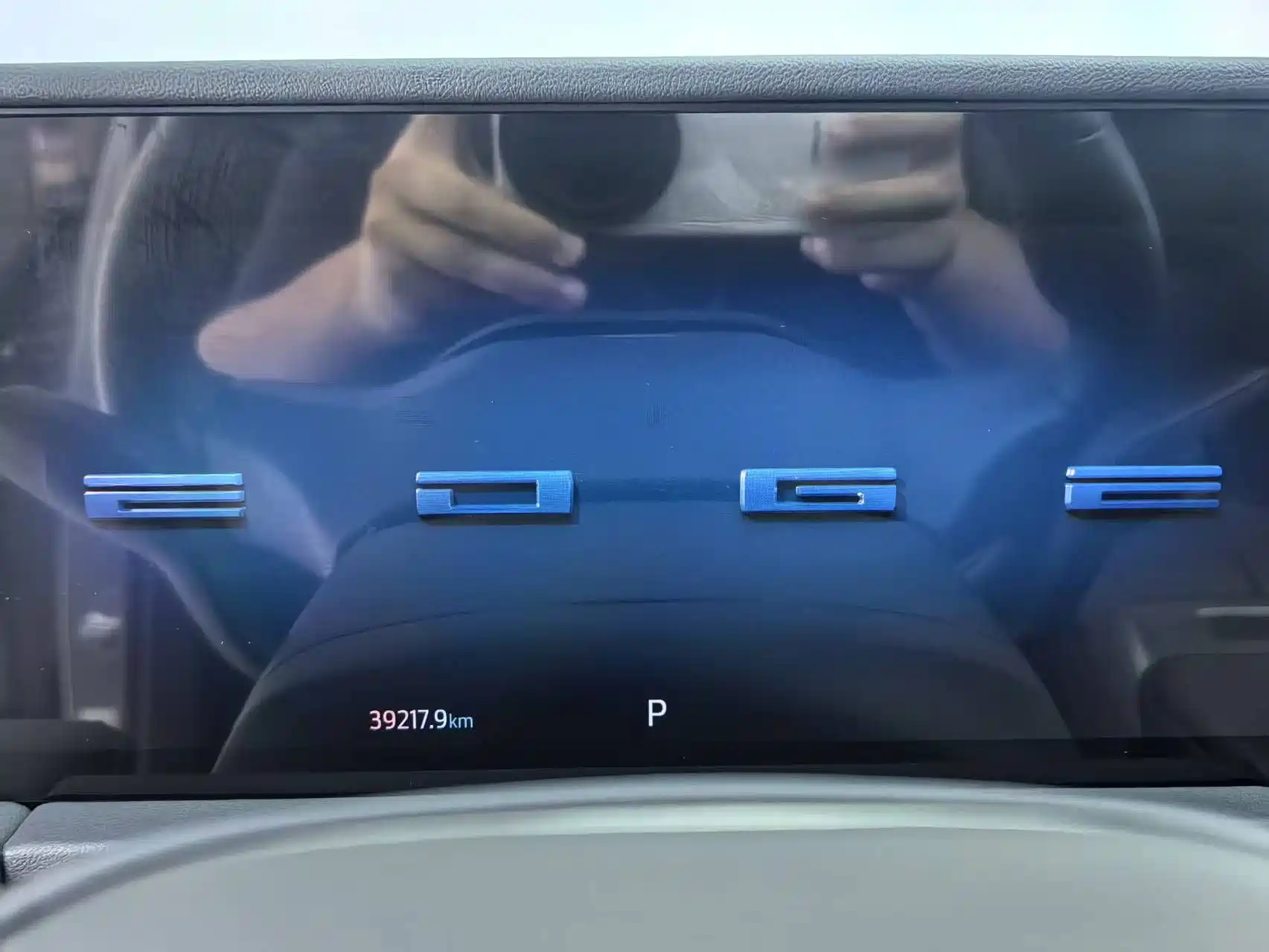 Фото 22 - Ford Edge