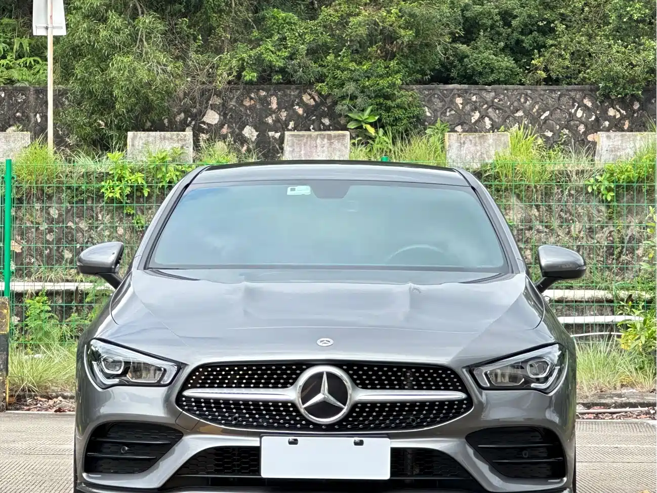 Photo 2 - Mercedes-Benz CLA (Import)